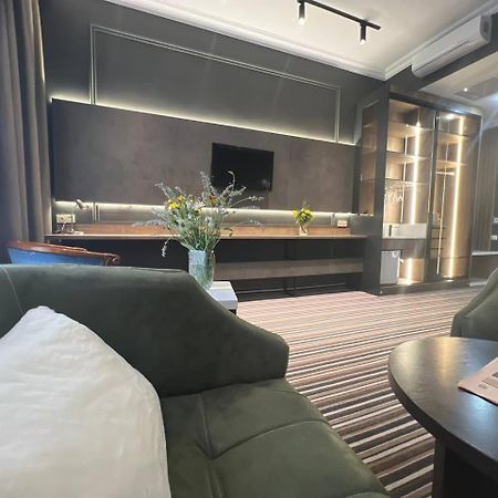 Sapar Standart Hotel 쉼켄트 외부 사진