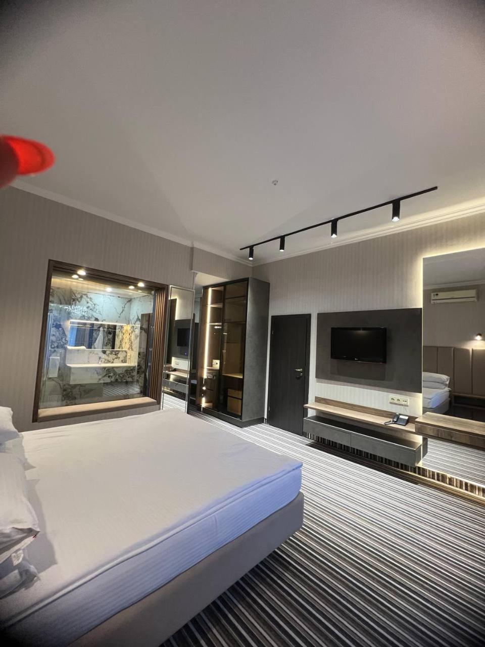 Sapar Standart Hotel 쉼켄트 외부 사진