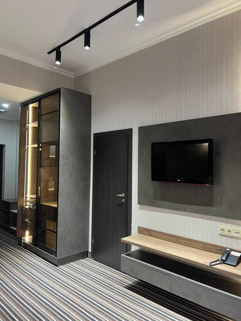 Sapar Standart Hotel 쉼켄트 외부 사진