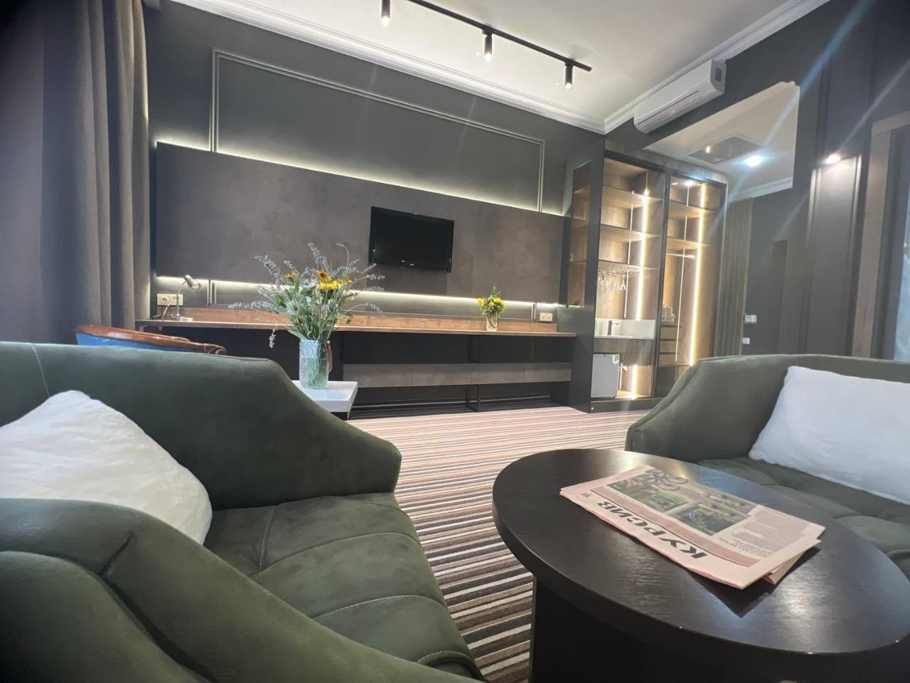 Sapar Standart Hotel 쉼켄트 외부 사진