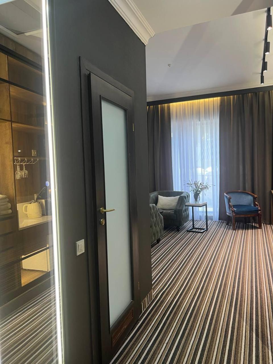 Sapar Standart Hotel 쉼켄트 외부 사진