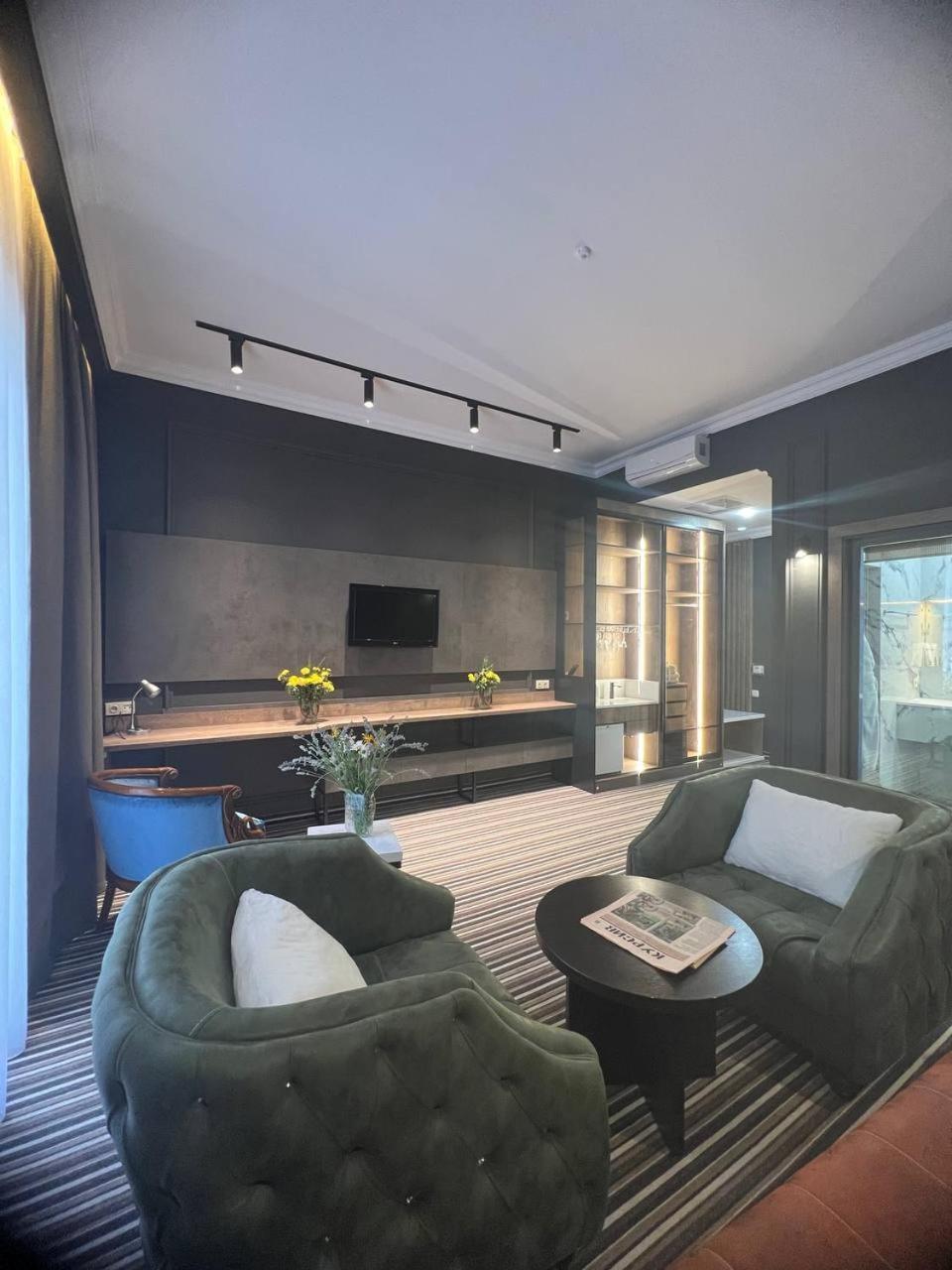 Sapar Standart Hotel 쉼켄트 외부 사진