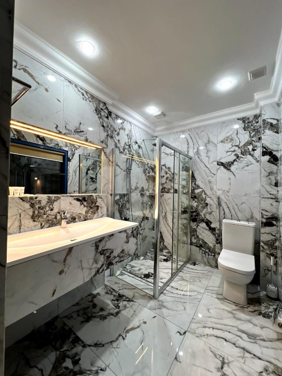Sapar Standart Hotel 쉼켄트 외부 사진